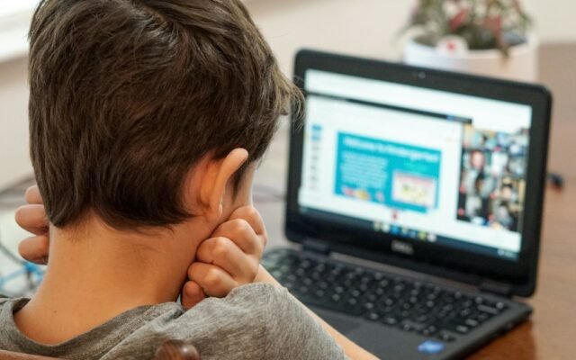 Lexia Core5 Not Working? 8 Quick Fixes for Login, Server & Freezing Errors (2026)